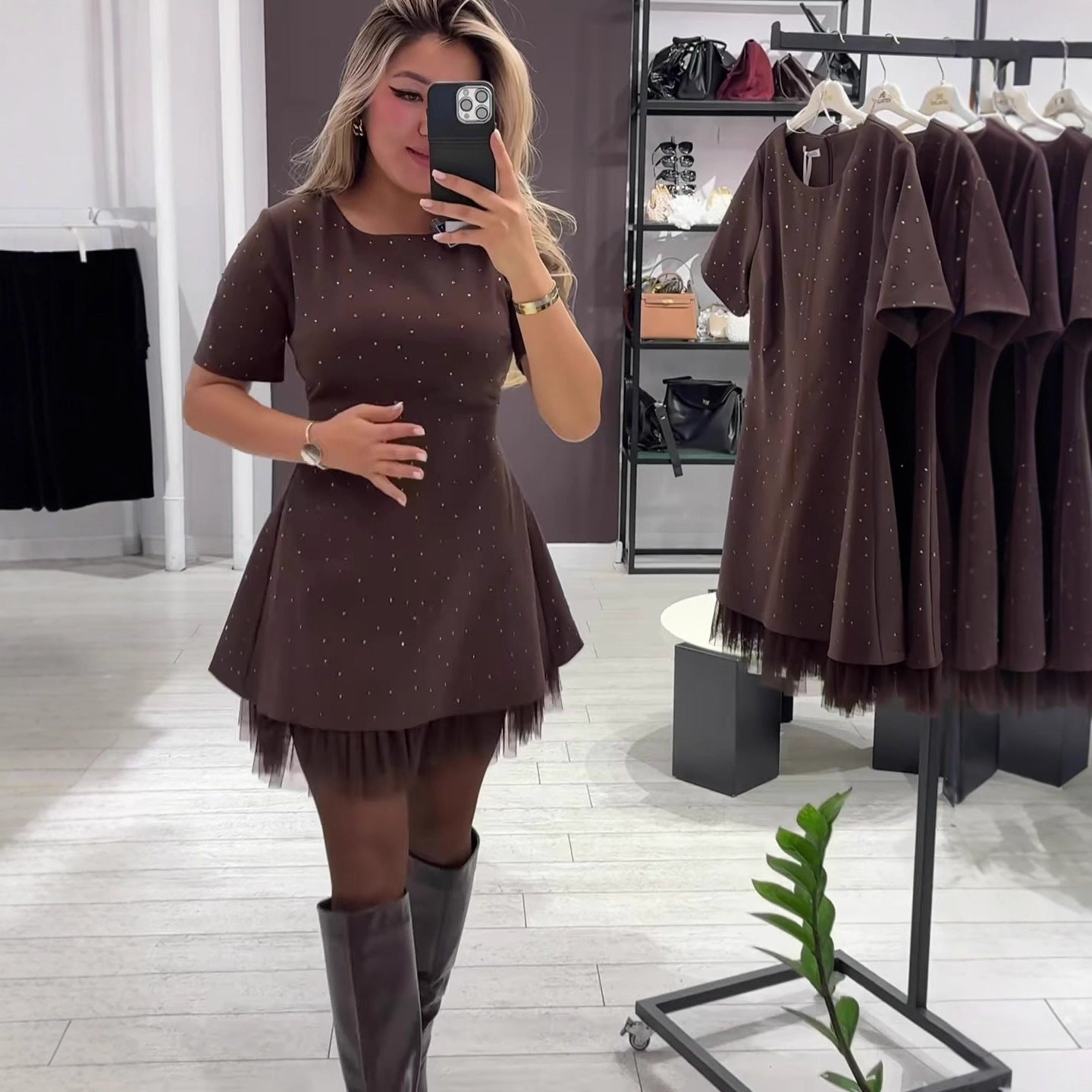 Round neck short sleeved slim fit dress