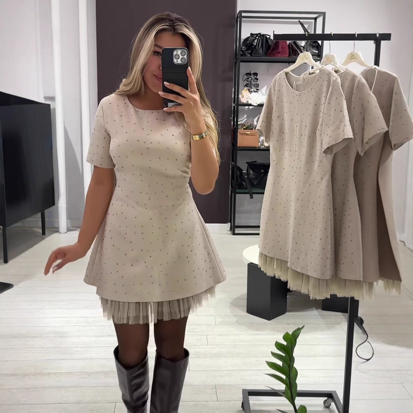 Round neck short sleeved slim fit dress